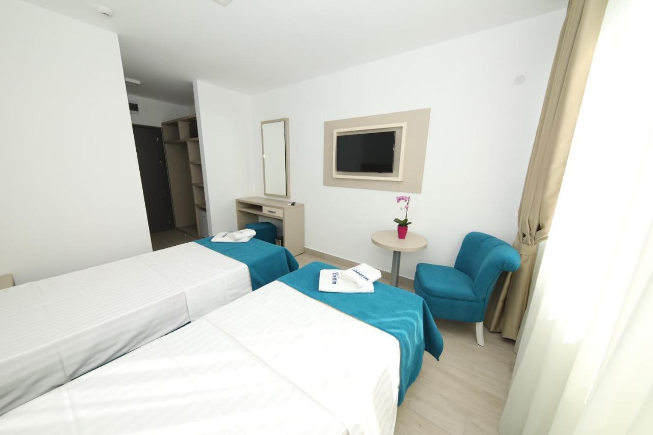 Hotel Delfin Mamaia Buitenkant foto