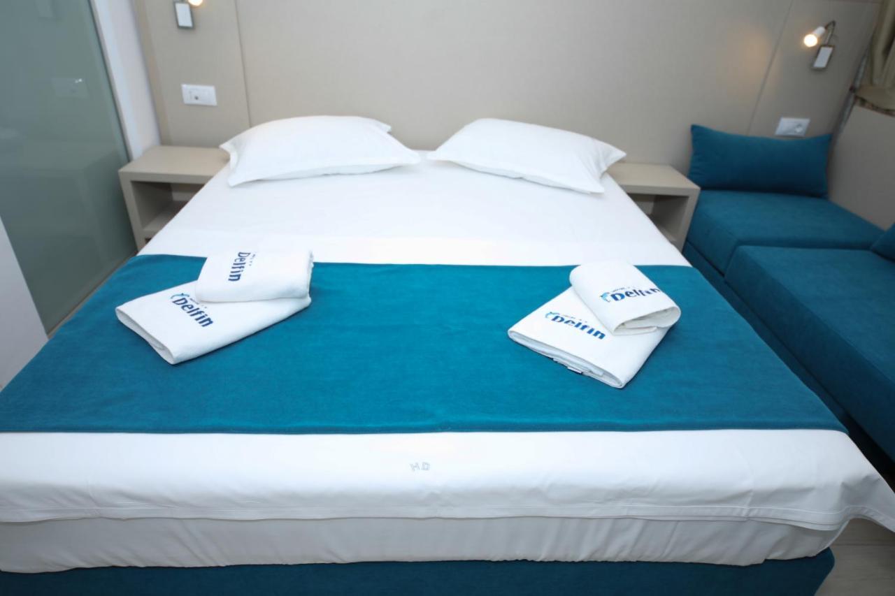 Hotel Delfin Mamaia Buitenkant foto