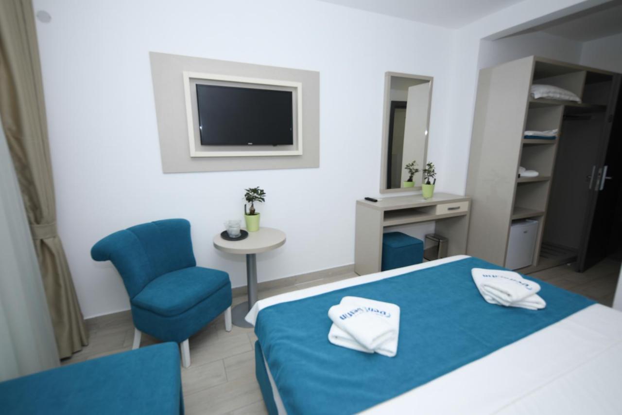 Hotel Delfin Mamaia Buitenkant foto