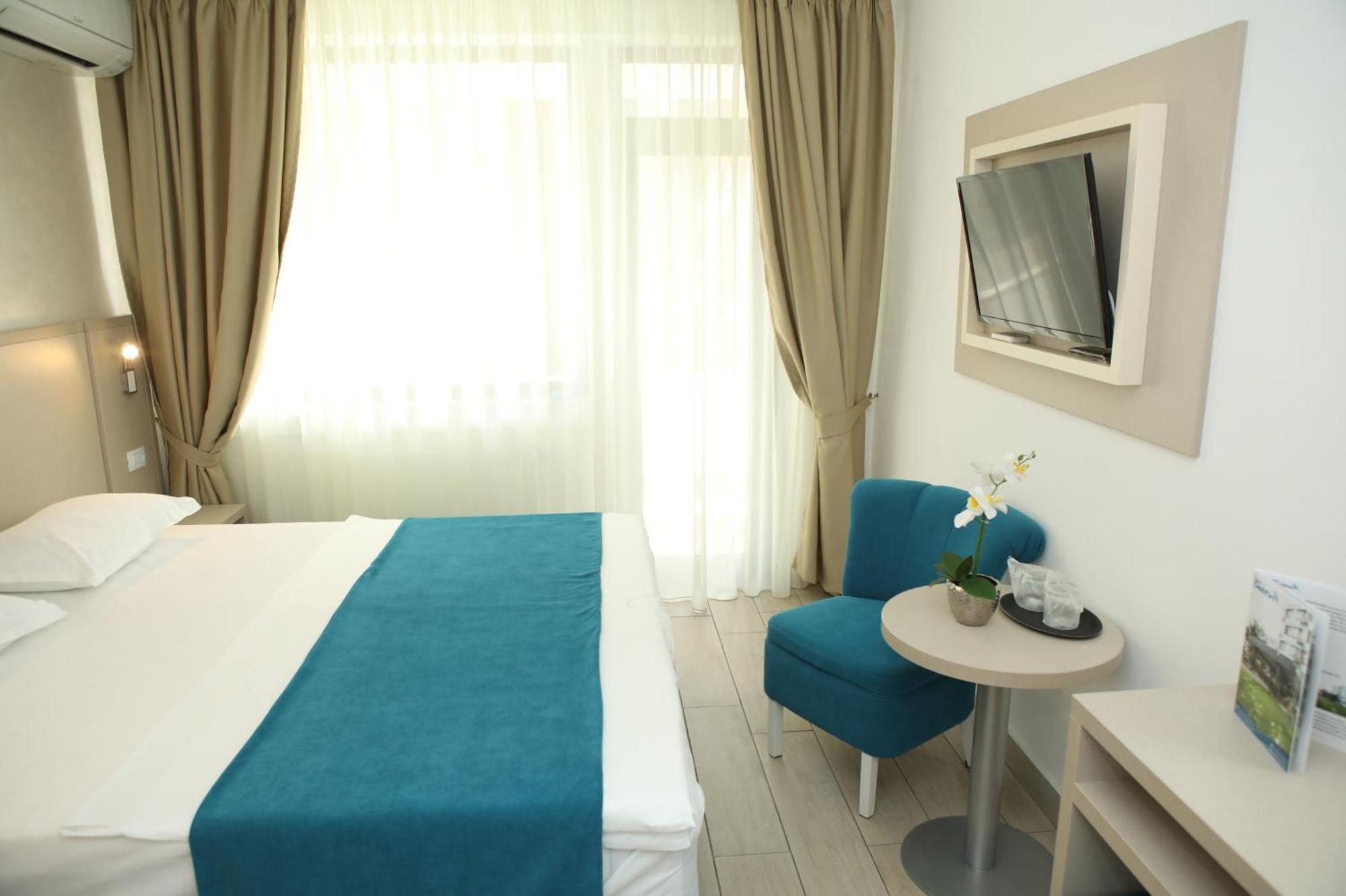 Hotel Delfin Mamaia Buitenkant foto